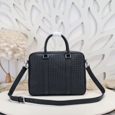 Mens Bottega Veneta Briefcases